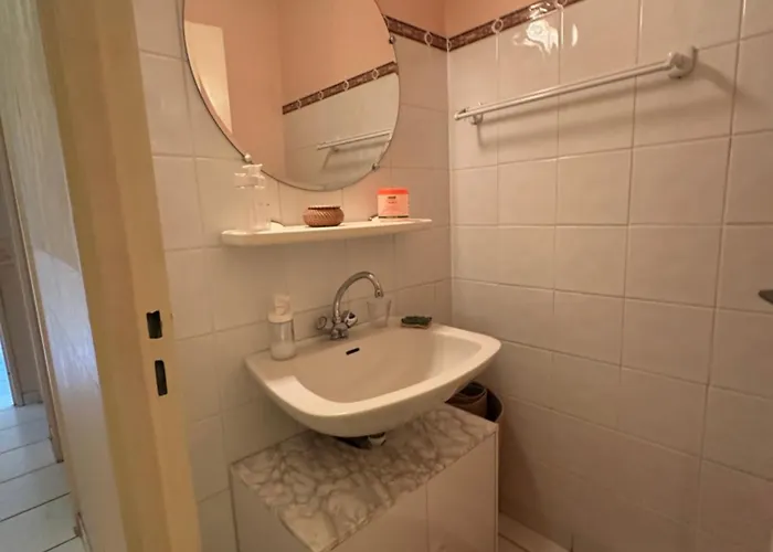 אכסניה Privative Avec Balcon Cugnaux